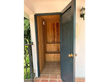 Vendo estupenda casa en copropiedad oeste cali