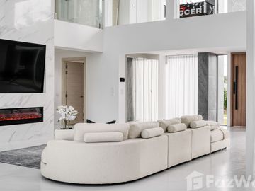 5 Bedroom Luxury Pool Villa for Sale