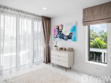 5 Bedroom Luxury Pool Villa for Sale