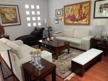 Casa en venta en fraccionamiento en frente a Perisur