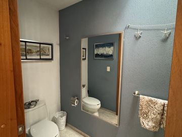 Casa en venta en fraccionamiento en frente a Perisur
