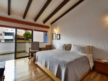 VENTA CASA EN COLINAS DEL BOSQUE
