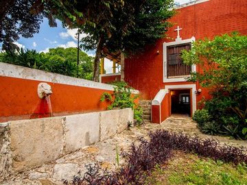Hacienda de 300 ha y cenote privado, en venta en Tecoh