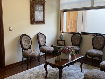LINDA CASA EN VENTA EN CONDOMINIO TRES MARIAS SURCO DE 4 DORM 4 BAÑOS Y JARDIN