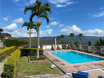HERMOSA FINCA A LA VENTA EN EL CARMEN