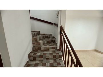 Casa de dos pisos en venta Barrio Caña Real Palmira Valle Colombia