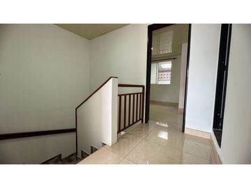 Casa de dos pisos en venta Barrio Caña Real Palmira Valle Colombia