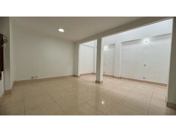 Casa de dos pisos en venta Barrio Caña Real Palmira Valle Colombia