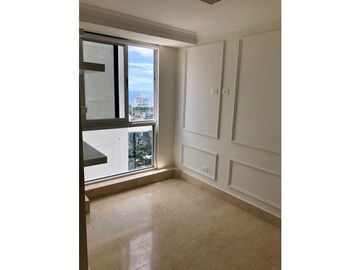 VENTA  APARTAMENTO EN AVENIDA BALBOA CON VISTA AL MAR PH YOO ML