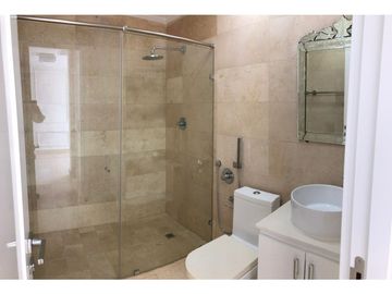 VENTA  APARTAMENTO EN AVENIDA BALBOA CON VISTA AL MAR PH YOO ML