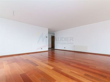 Departamento en Venta en El Golf