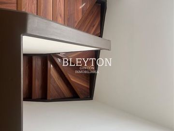 Casa en Venta en El Mirador 493