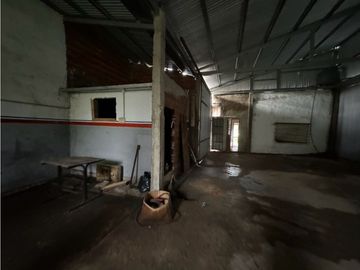 Vendo Casa con Galpón en Concepción del Uruguay, Entre Ríos
