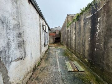 Vendo Casa con Galpón en Concepción del Uruguay, Entre Ríos