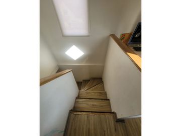 Casa en venta 4D+3b+piscina+jardin con terreno en Alto Macúl