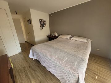 Casa en venta 4D+3b+piscina+jardin con terreno en Alto Macúl