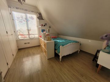 Casa en venta 4D+3b+piscina+jardin con terreno en Alto Macúl