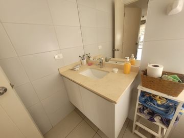 Casa en venta 4D+3b+piscina+jardin con terreno en Alto Macúl