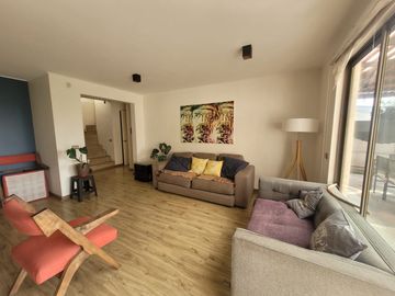 Casa en venta 4D+3b+piscina+jardin con terreno en Alto Macúl