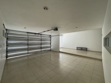 CASA EN VENTA EQUIPADA EN ALTABRISA MERIDA.