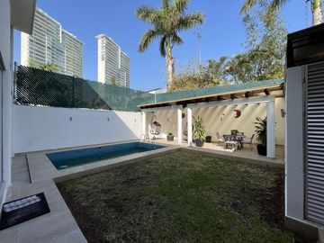CASA EN VENTA EQUIPADA EN ALTABRISA MERIDA.