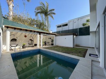 CASA EN VENTA EQUIPADA EN ALTABRISA MERIDA.