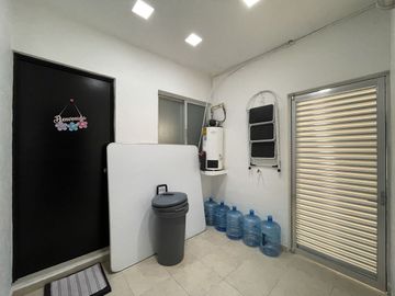 CASA EN VENTA EQUIPADA EN ALTABRISA MERIDA.