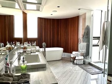 Venta de PH Espectacular Trianon en Bosques de las Lomas