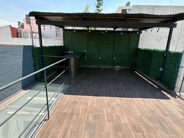¡Oportunidad única en Lomas de San Mateo!