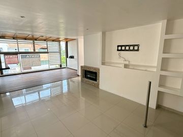 ¡Oportunidad única en Lomas de San Mateo!