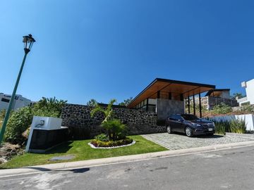 ¡Tu nuevo hogar de ensueño en Club de Golf Lomas de Cocoyoc!