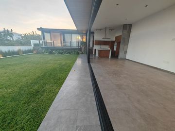 ¡Tu nuevo hogar de ensueño en Club de Golf Lomas de Cocoyoc!