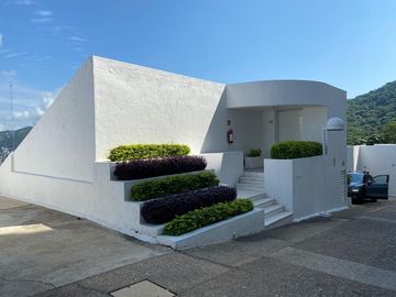HERMOSA VILLA EN ACAPULCO DIAMANTE