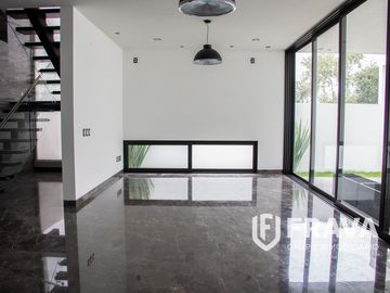 VENTA DE CASA EN RESERVA REAL