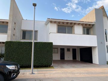 Residencial Miravalle CASA en VENTA, precio de oportunidad