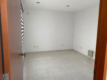 Residencial Miravalle CASA en VENTA, precio de oportunidad
