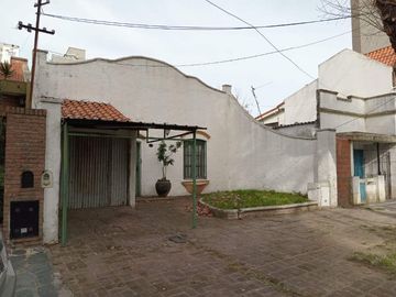 Casa en venta en Lanus Oeste