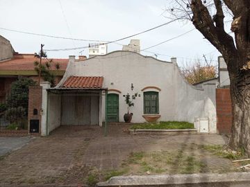 Casa en venta en Lanus Oeste