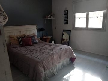 CASA 4 AMBIENTES CON JARDIN Y GALERIA EN VILLA BALLESTER
