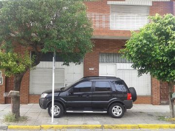 Casa multifamiliar - Apto credito hipotecario.