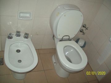 Casa 4 ambientes c/ cochera, patio c/ quincho y terraza