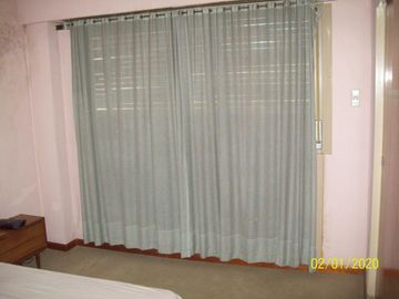 Casa 4 ambientes c/ cochera, patio c/ quincho y terraza