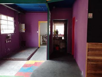 Casona s/Ayacucho a metros de 3 de Febrero