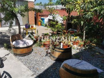 Casa en Venta en Juan Fernandez / Manutara