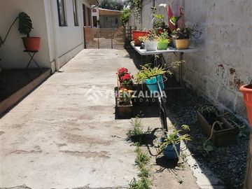 Casa en Venta en Juan Fernandez / Manutara
