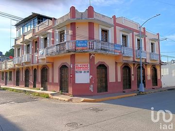 PROPIEDA EN VENTA EN ZONA CENTRO DE TAPACHULA APTA PARA OFICINAS ESCUELA, COMERCIO O CASA HABITACION