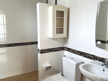 2-Storey Detached House for Sale in Q House Wararom