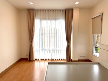 2-Storey Detached House for Sale in Q House Wararom