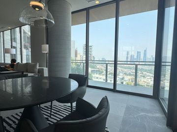 Departamento de lujo de un piso completo en Venta en Privanzas