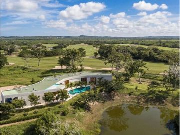 Venta CASA de LUJO en Karibana Beach & Golf Cartagena